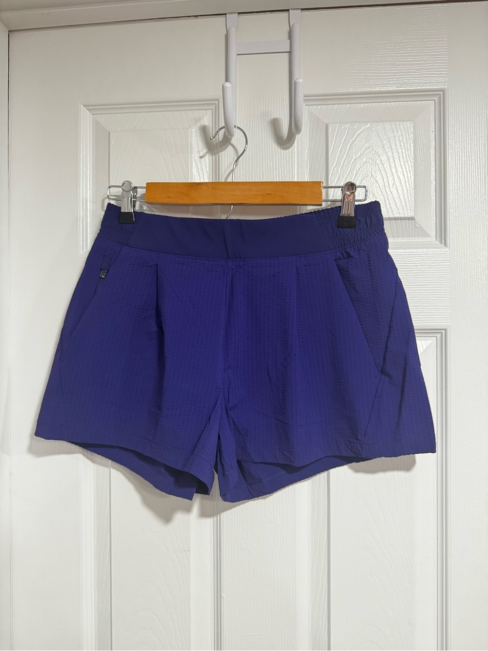 Athleta Textured Brooklyn Short